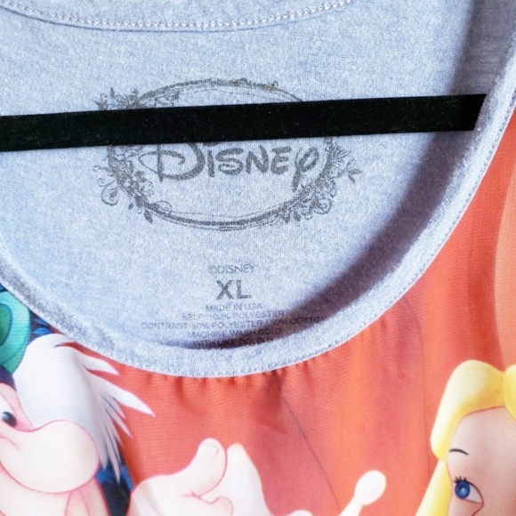 1 Disney XL Mad Hatter's Tea Party with Alice tank - Picture 3 of 6